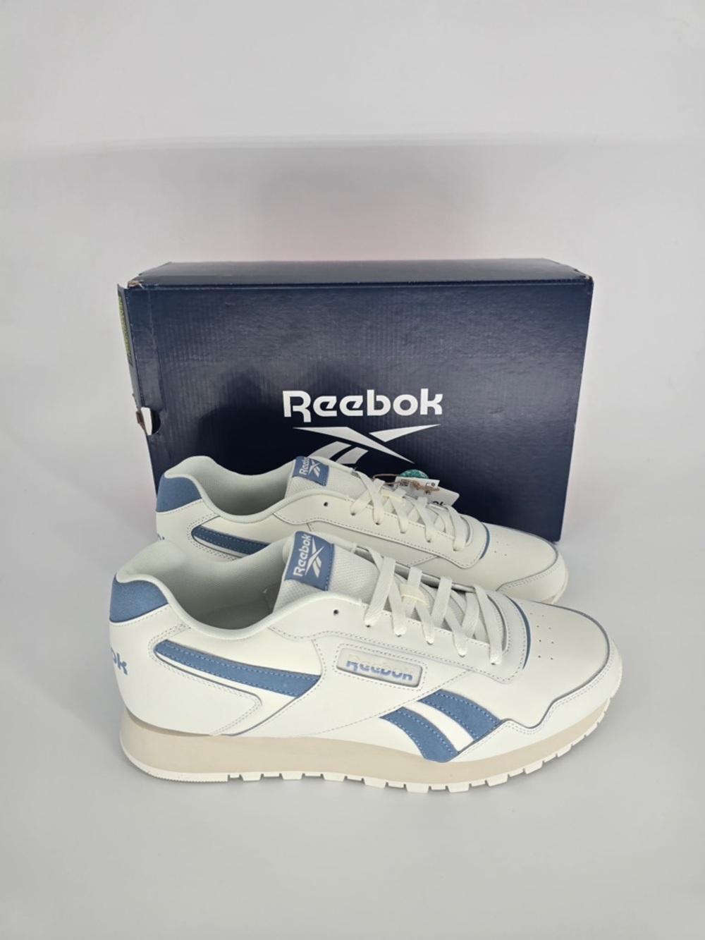 Reebok Men's Sneakers - White with Light Blue Accents GLIDE Unisex SIZE 13